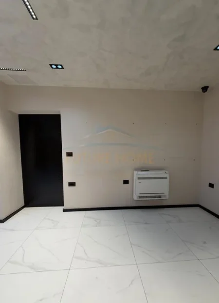 Tirane, jepet me qera ambjent biznesi Kati 0, 85 m² 1.150 € (Rruga e Kosovarve)