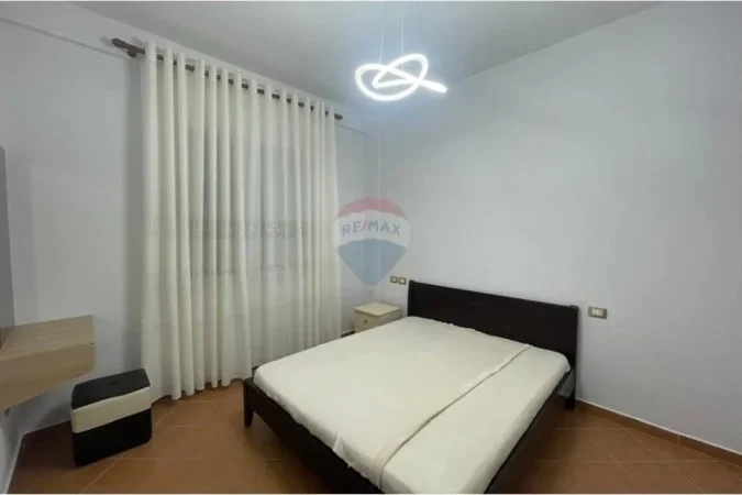 Tirane, jap me qera apartament 1+1 , 56 m² 470 € (Tek inxhinjeria e ndertimit rruga mic sokoli)