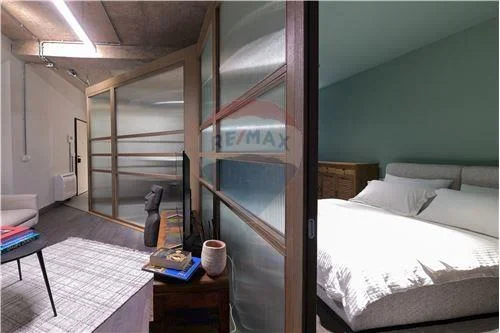 Tirane, jepet me qera apartament 1+1 , 77 m² 1.150 € (Rruga e Kavajes)