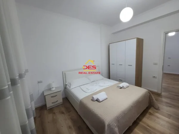 Vlore, shitet apartament 1+1+Ballkon Kati 9, 86 m² 160.000 € (Rruga Murat Tërbaçi)