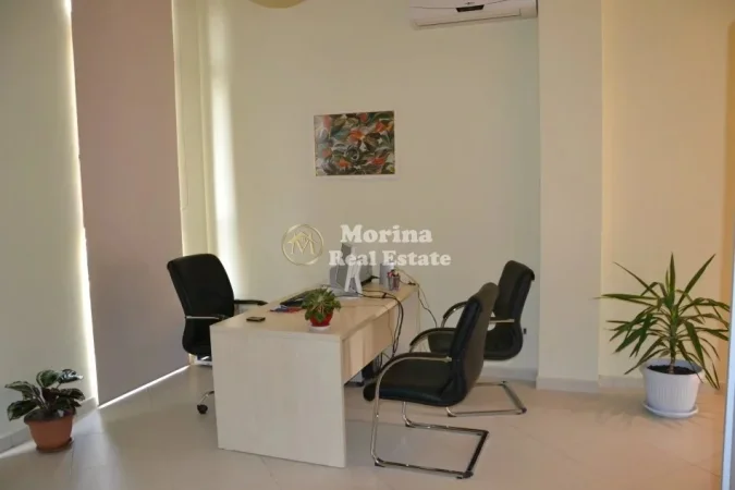 Tirane, shitet ambjent biznesi Kati 1, 40 m² 128.000 € (Rruga e Dibres)