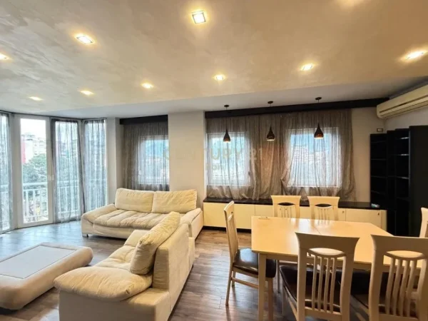 Tirane, jepet me qera apartament 2+1 Kati 6, 120 m² 1.100 € (Air Albania Stadium)