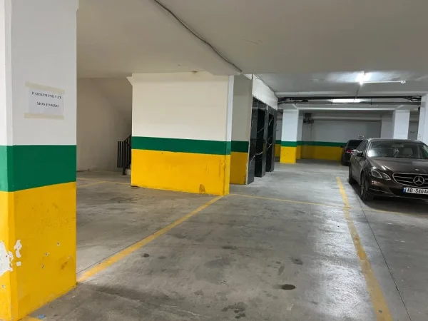 Tirane, shitet garazh | post parkimi Kati -1, 33 m² (Grand Park Residence)