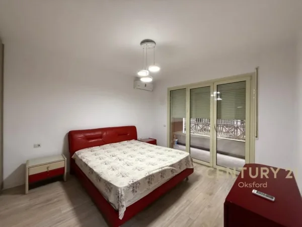 Tirane, jepet me qera apartament 1+1 Kati 2, 78 m² 580 € 