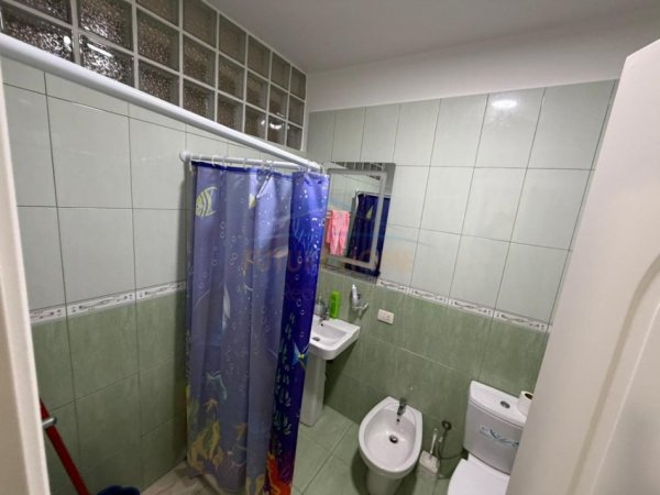 Tirane, jepet me qera apartament 2+1 Kati 5, 110 m² 600 € (Astir)