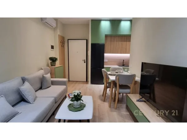 Tirane, jepet me qera apartament 1+1 Kati 3, 50 m² 650 € (Myslym Shyri)