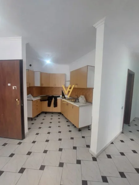 Tirane, shitet apartament 2+1+Ballkon Kati 3, 121 m² 150.000 € (ASTIR)