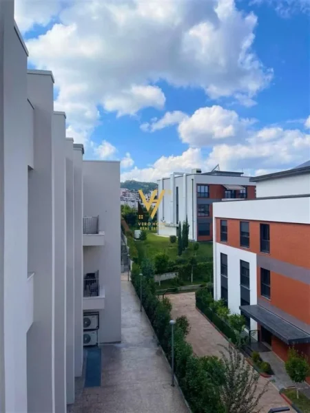Tirane, jepet me qera apartament 1+1+Ballkon Kati 3, 67 m² 1.250 € (LIQENI I THATE, GREEN VALLEY)