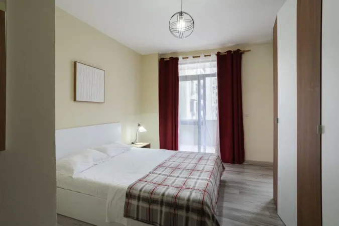 Tirane, jepet me qera apartament 3+1+2 Kati 4, 150 m² 1.100 € (Ish Ekspozita ,Myslym Shyri)