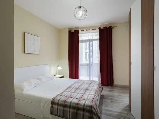 Tirane, jepet me qera apartament 3+1+2 Kati 4, 150 m² 1.100 € (Ish Ekspozita ,Myslym Shyri)