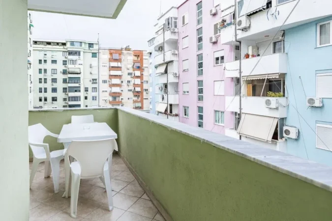 Tirane, jepet me qera apartament 3+1+2 Kati 4, 150 m² 1.100 € (Ish Ekspozita ,Myslym Shyri)