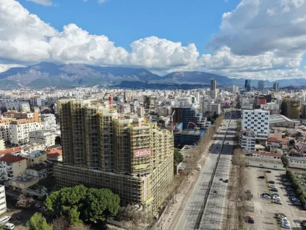 Tirane, shitet apartament 2+1+Aneks+Ballkon Kati 6, 89 m² 160.000 € 