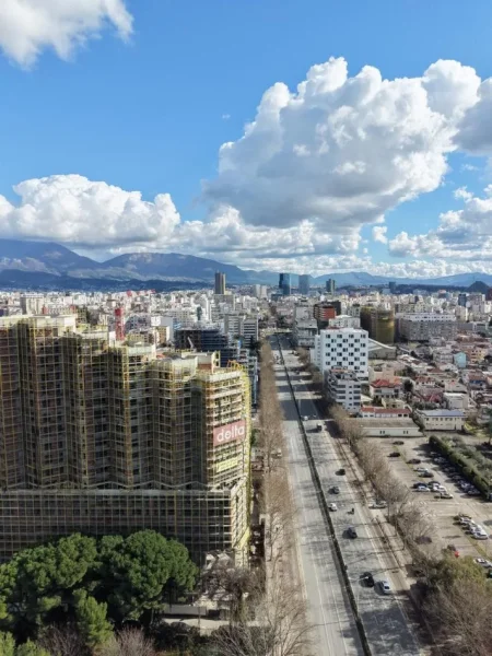 Tirane, shitet apartament 2+1+Aneks+Ballkon Kati 6, 89 m² 160.000 € 