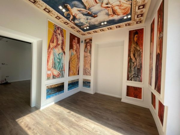 Tirane, jepet me qera ambjent biznesi Kati 1, 76 m² 1.500 € (Perball Taivanit)