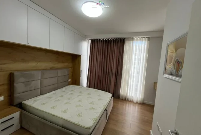 Tirane, jepet me qera apartament 2+1+Ballkon Kati 6, 100 m² 675 € (jordan misja)