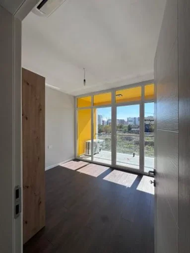 Tirane, jepet me qera zyre Kati 2, 125 m² 600 € (rruga jordan misja , bulevardi i ri)