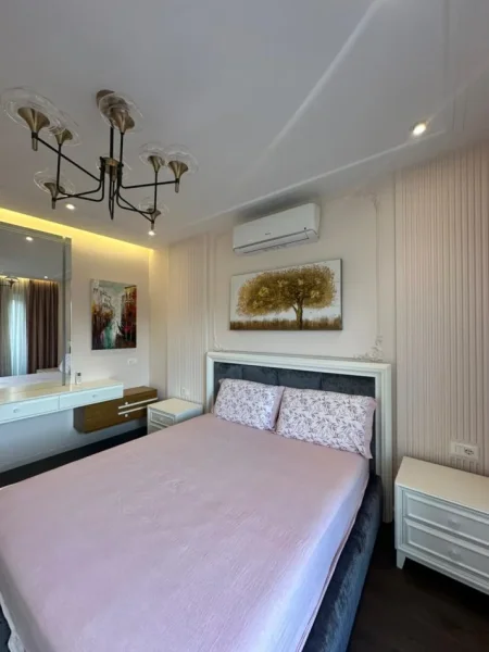 Tirane, jepet me qera apartament 2+1+Ballkon Kati 3, 111 m² 1.300 € (Rruga Dritan Hoxha)