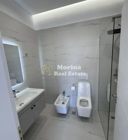 Tirane, jepet me qera apartament 2+1 Kati 7, 85 m² 900 € (Komuna e Parisit)