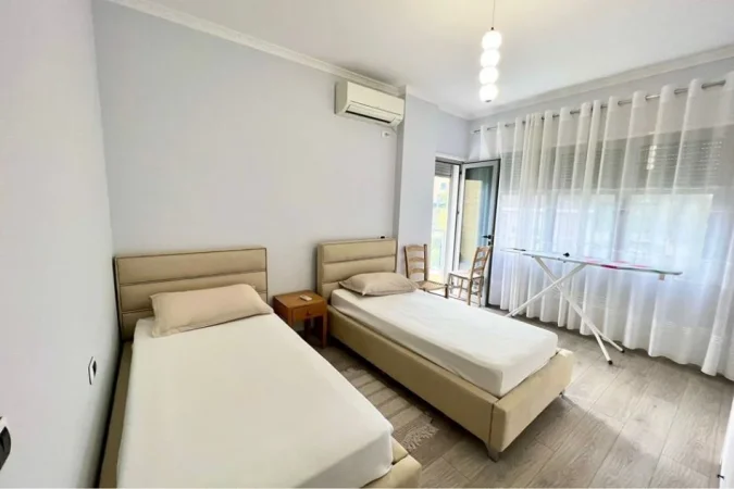 Tirane, jepet me qera 3+1+Ballkon Kati 7, 200 m² 1.500 € (Kopshtit Zoologjik.)