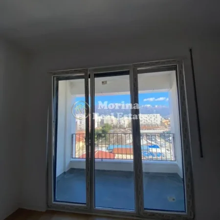 Tirane, jepet me qera apartament 2+1 Kati 4, 100 m² 500 € (Rruga 5 Maji)