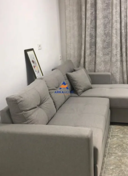 Tirane, jepet me qera apartament 2+1 Kati 4, 80 m² 572 € 
