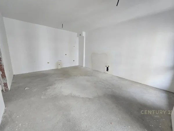 Tirane, shitet apartament 1+1 Kati 4, 75 m² 157.000 € (Rruga Jordan Misja)