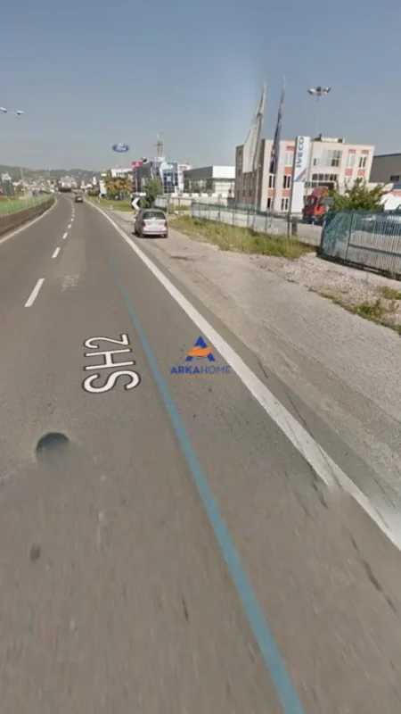 Tirane, jepet me qera ambjent biznesi Kati 3, 660 m² 4.000 € 