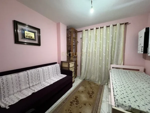 Tirane, jap me qera apartament 2+1 Kati 1, 78 m² 450 € (Kopshti Zologjik)