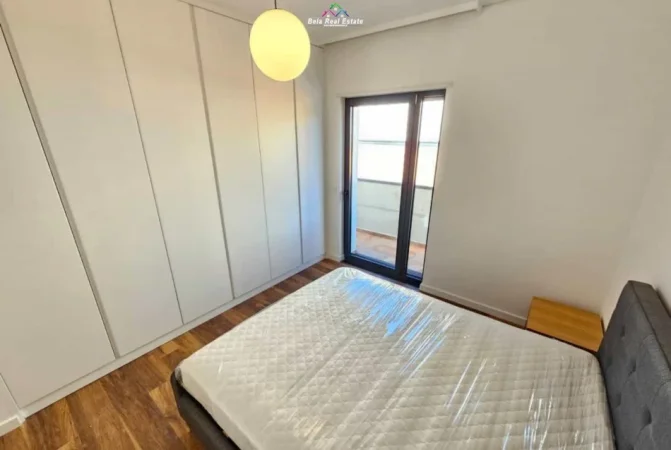 Tirane, jepet me qera Vile 5+1 , 310 m² 3.400 € (mullet)