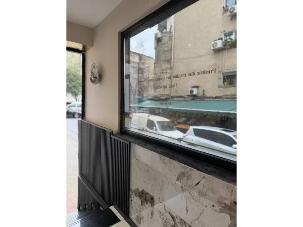 Qera, Ambient Komercial, Rruga e Kosovarve 1,150 €, UNA64231