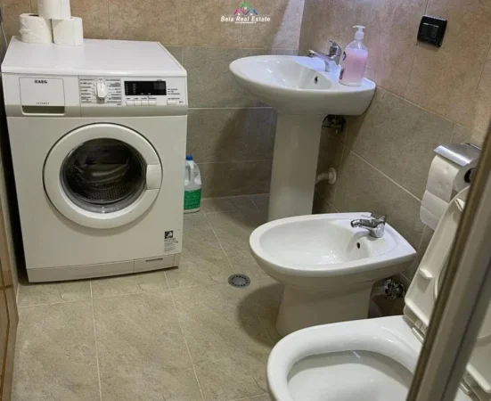 Tirane, jepet me qera apartament 2+1 Kati 8, 85 m² 830 € (rruga Sami frashri)