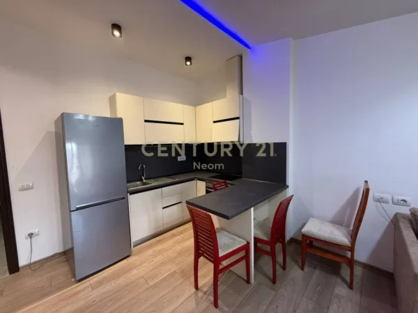 Tirane, jepet me qera apartament 1+1 Kati 4, 48 m² 500 € 