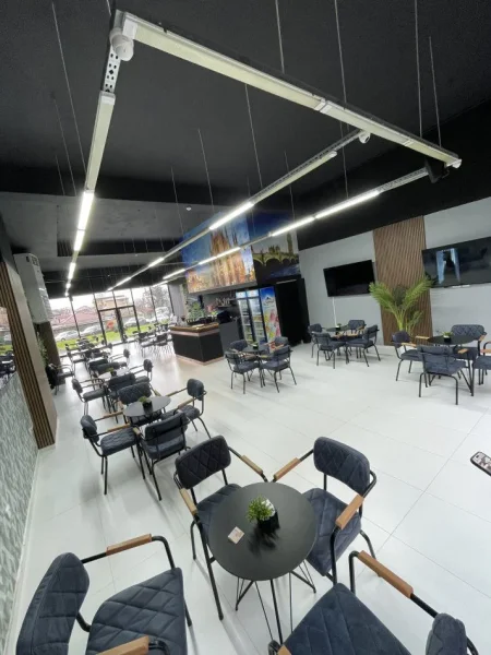 Tirane, jepet me qera ambjent biznesi Kati 0, 141 m² 1.100 € (RRUGA 5 MAJI)