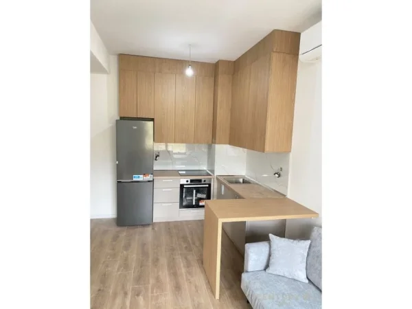 Tirane, jepet me qera apartament 1+1 Kati 3, 60 m² 450 € 