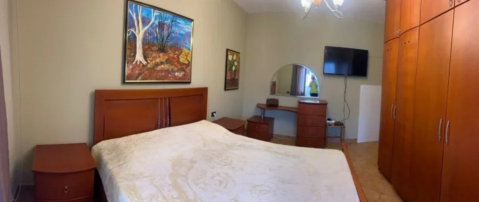 Tirane, jepet me qera apartament 2+1 Kati 4, 85 m² 600 € 