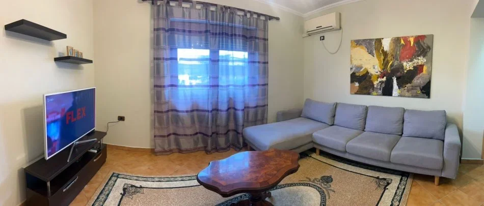 Tirane, jepet me qera apartament 2+1 Kati 4, 85 m² 600 € 