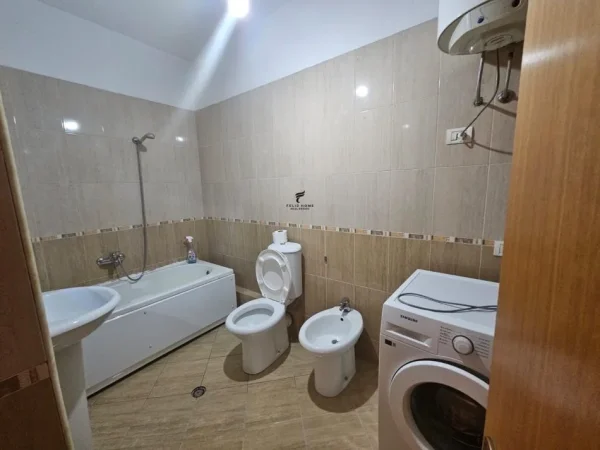 Tirane, jepet me qera apartament 2+1 Kati 7, 105 m² 500 € (ASTIR)