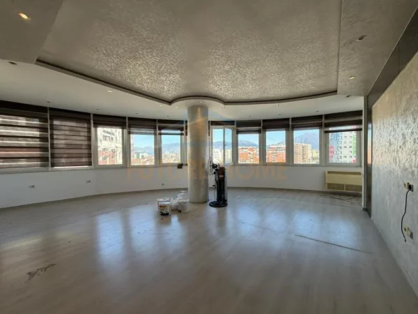 Tirane, jepet me qera apartament 3+1+Ballkon Kati 5, 142 m² 225.000 € (Astir)