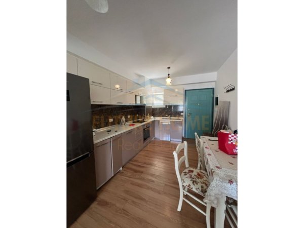 Tirane, jepet me qera apartament 2+1 Kati 0, 70 m² 550 € (Rezidenca Kodra e Diellit)