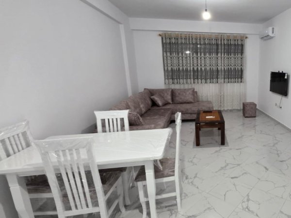 Tirane, jepet me qera 1+1+Ballkon , (Astir)