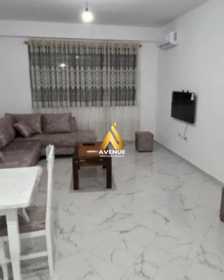 Tirane, jepet me qera apartament 1+1 Kati 7, 75 m² 45.000 € 