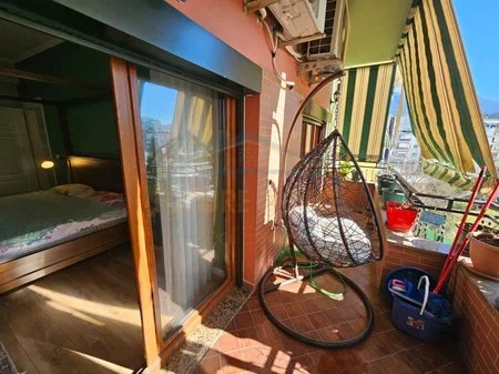 Tirane, jepet me qera apartament 1+1+Ballkon Kati 4, 98 m² 470 € (Fresk)