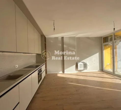 Tirane, jepet me qera apartament 2+1 Kati 3, 106 m² 500 € (Bulevardi i Ri)