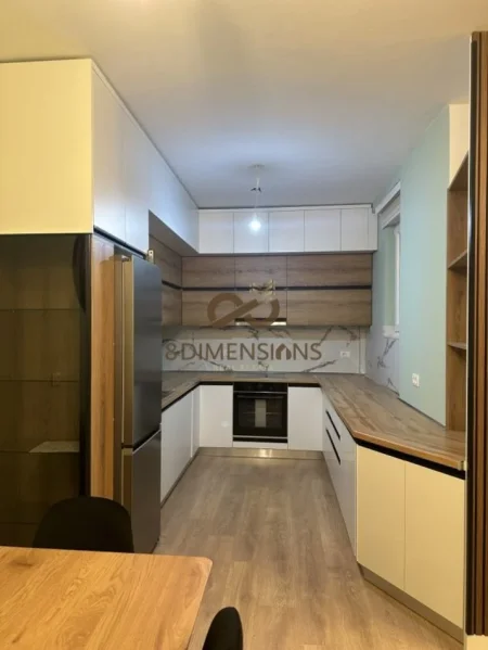 Tirane, jepet me qera apartament duplex 2+1 Kati 5, 140 m² 1.500 € (liqeni i thate)