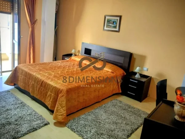 Tirane, jepet me qera apartament 2+1+Ballkon Kati 5, 124 m² 800 € (komuna e parisit)