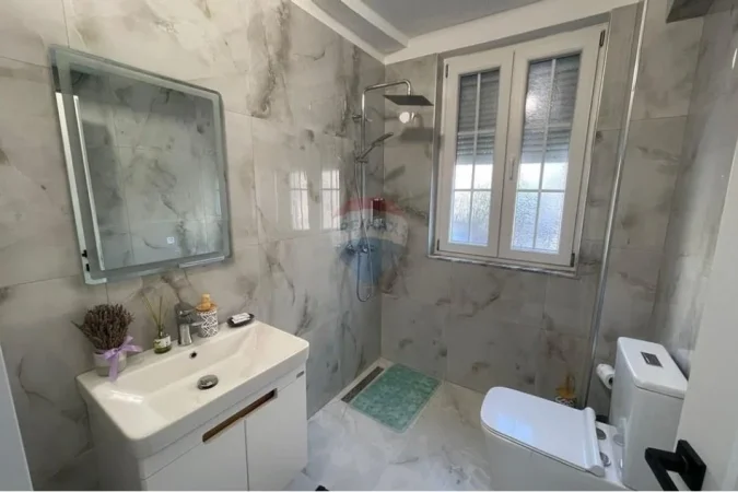 Tirane, jepet me qera apartament 1+1+Ballkon Kati 2, 48 m² 57.000 lek (Muhamet Gjollesha)