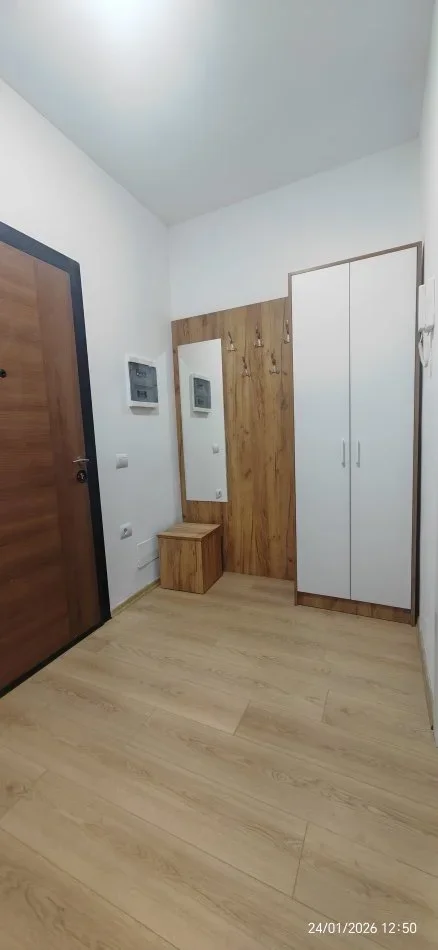 Tirane, jepet me qera apartament 1+1+Aneks Kati 5, 60 m² 450 € (relux rezidence)