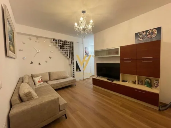Tirane, shitet apartament 1+1+Ballkon Kati 4, 60 m² 135.000 € (BRRYL)