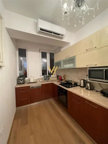 Tirane, shitet apartament 1+1+Ballkon Kati 4, 60 m² 135.000 € (BRRYL)