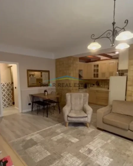 Tirane, Shiten 2 Apartamente ,  Kati 7, 112 m² 350.000 € (Qender)